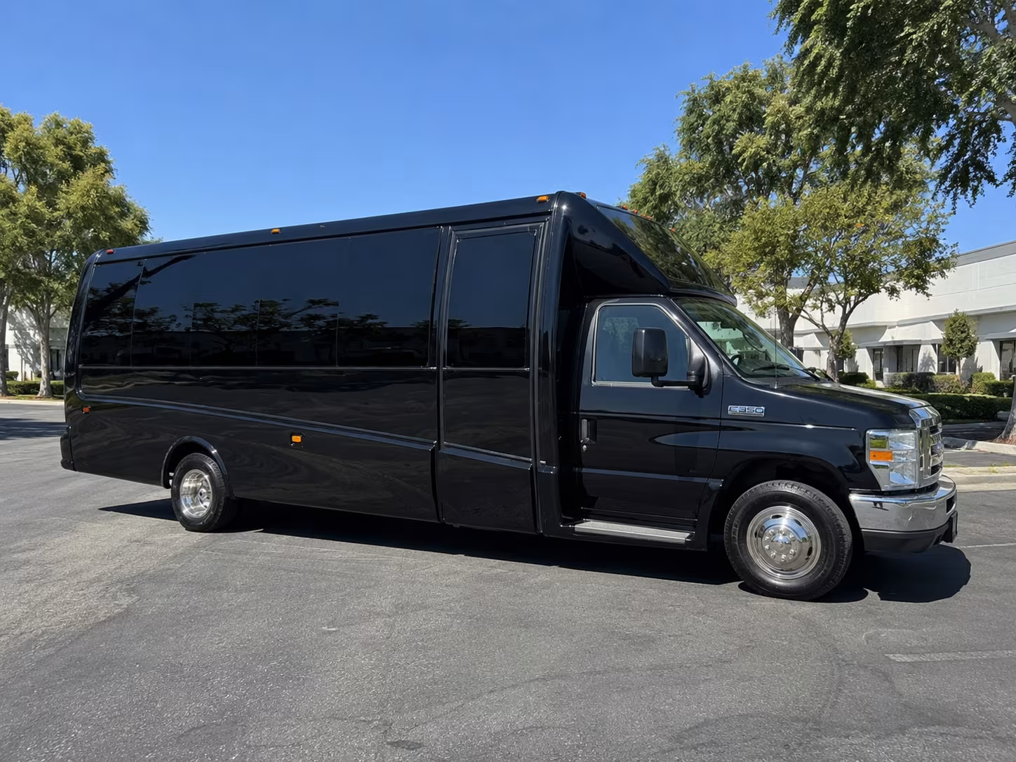 Worcester Bachelor & Bachelorette Transportation